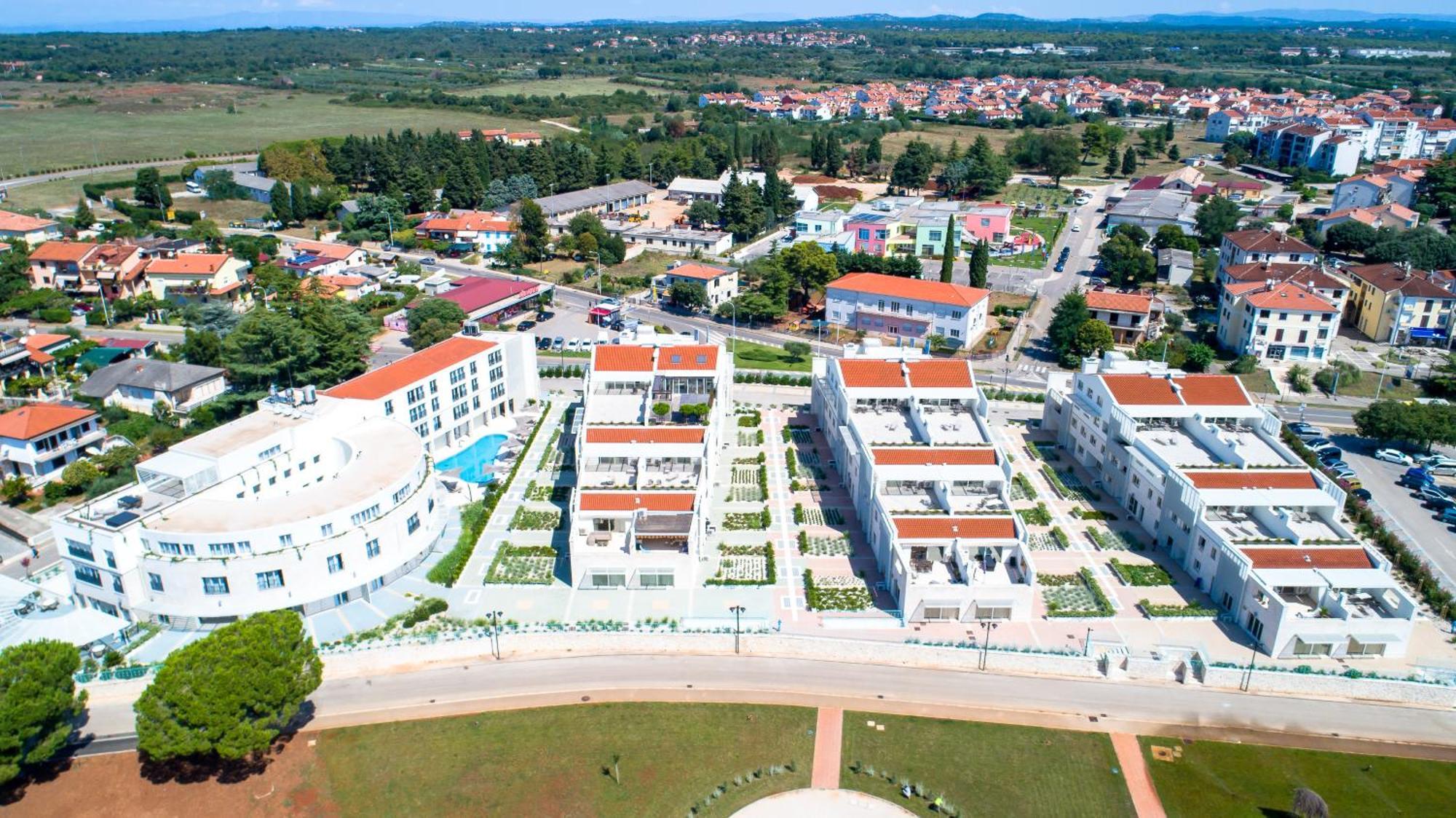 The Garden Palace Umag By Locap Group Esterno foto