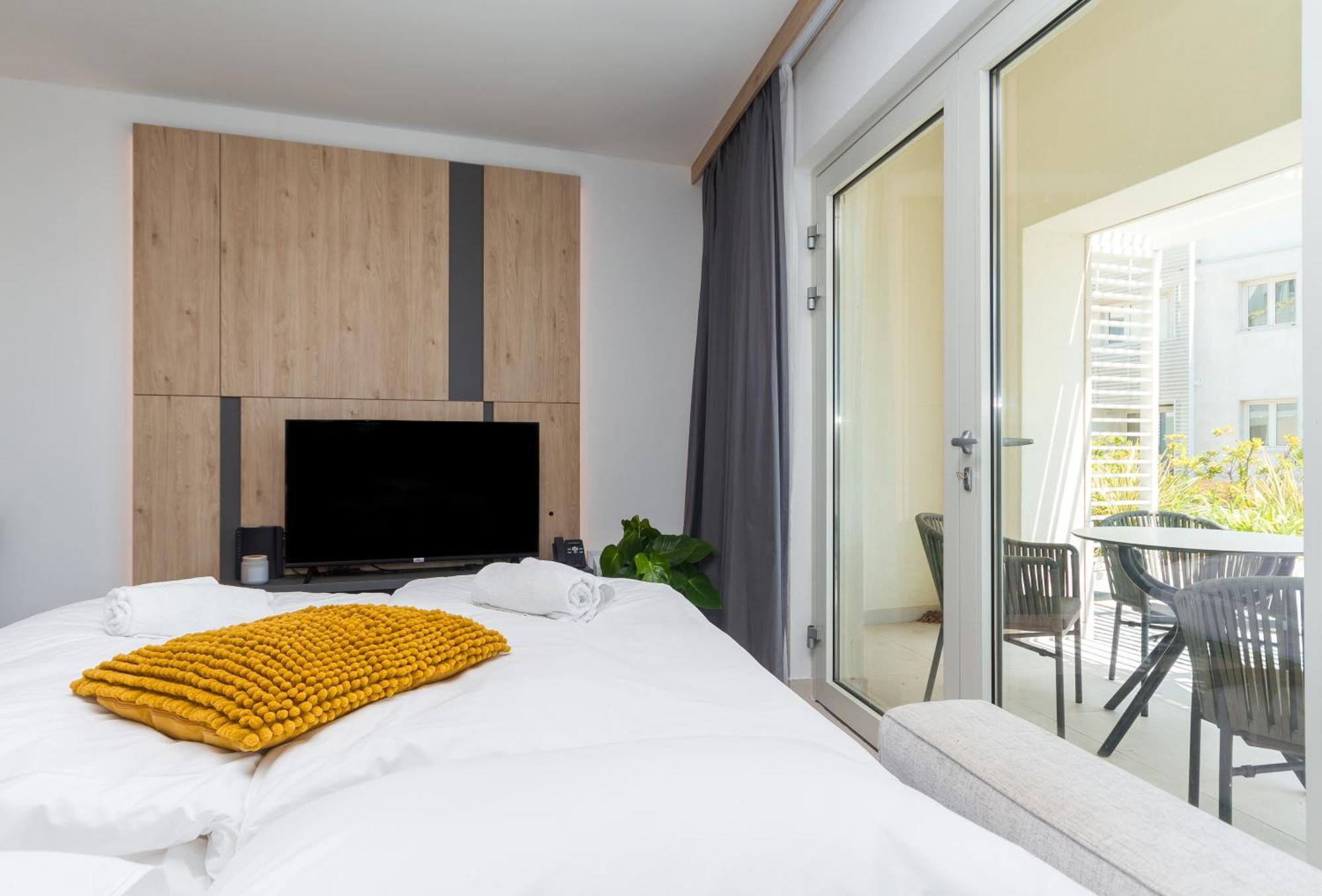 The Garden Palace Umag By Locap Group Esterno foto