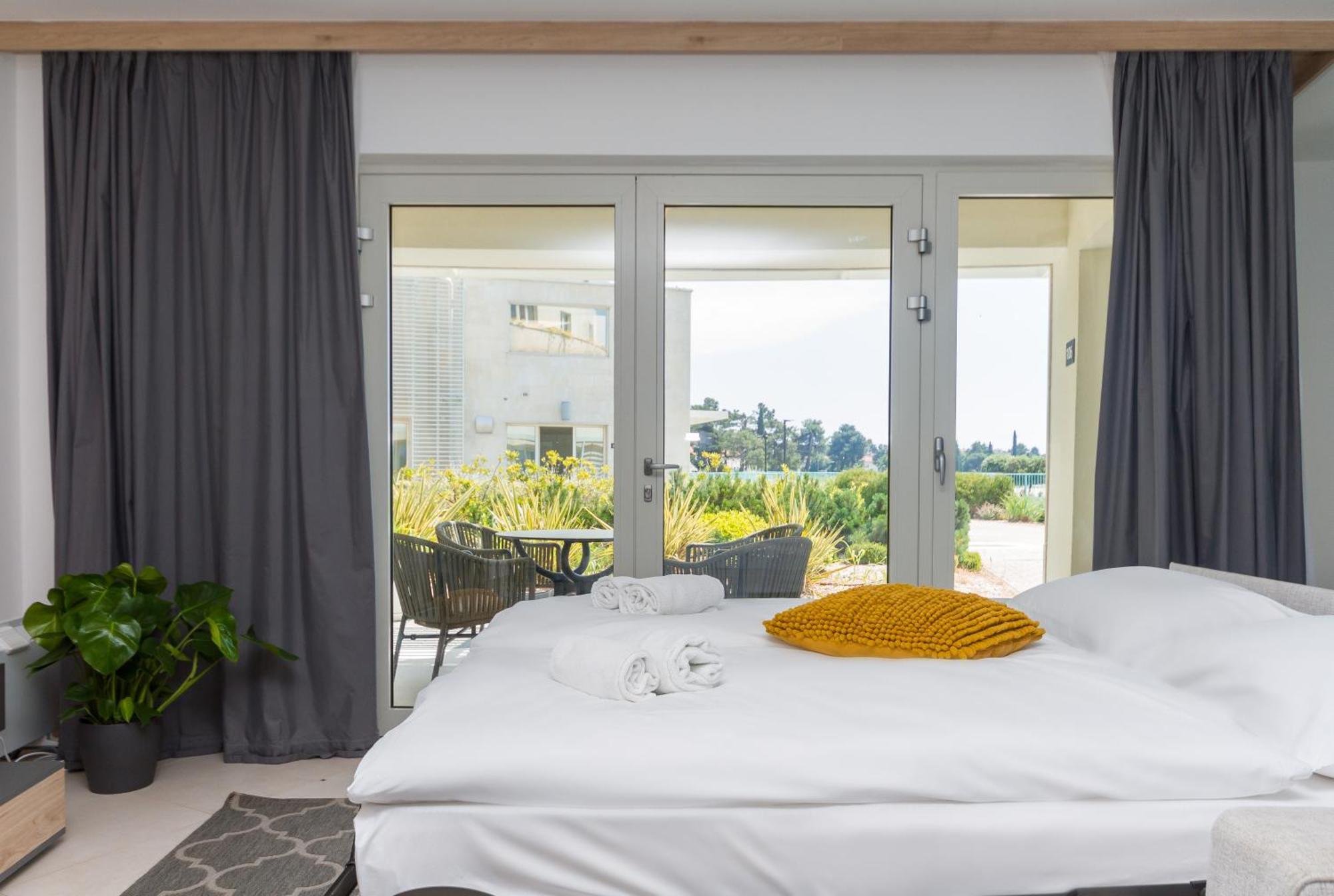 The Garden Palace Umag By Locap Group Esterno foto