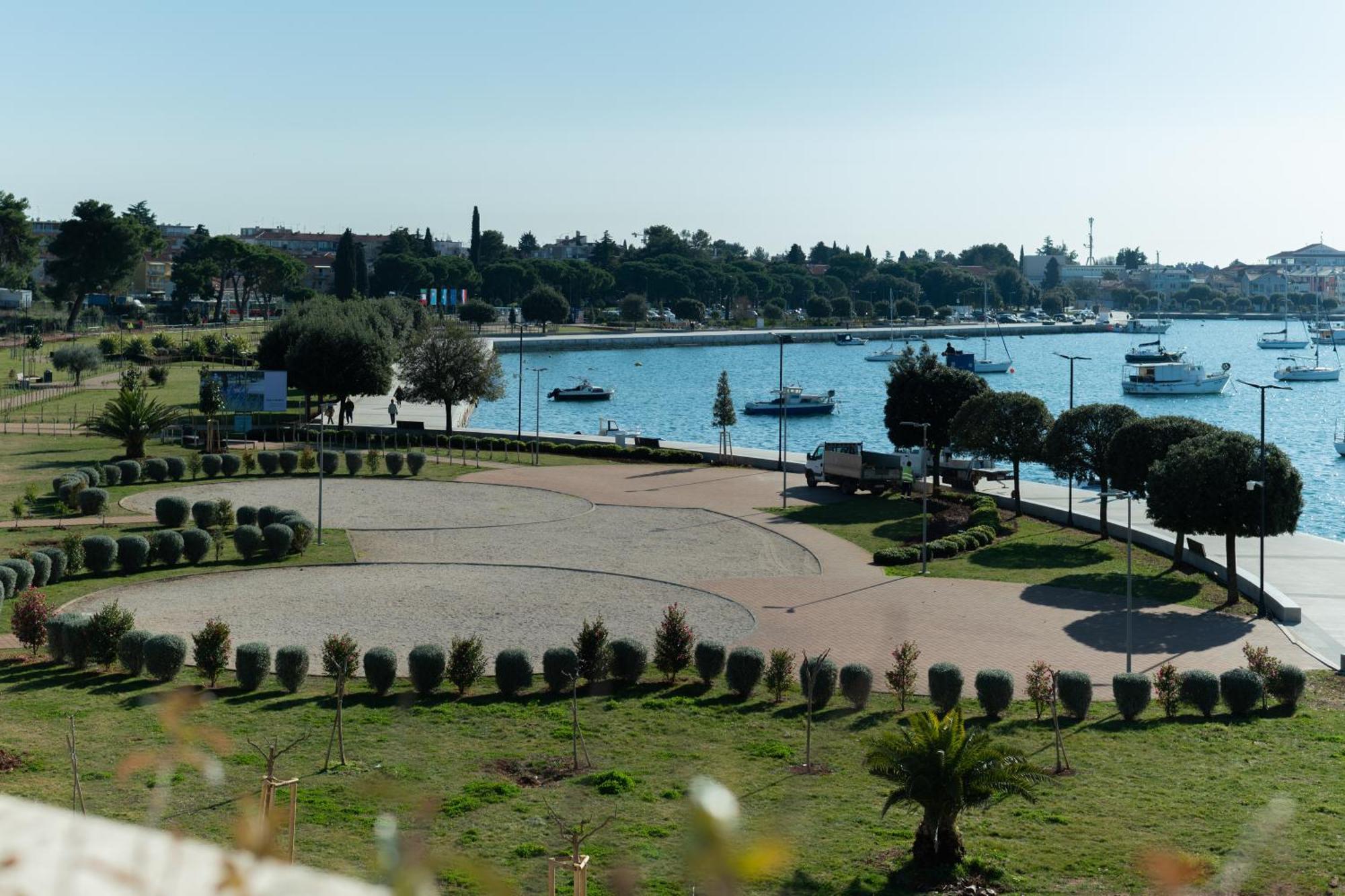 The Garden Palace Umag By Locap Group Esterno foto